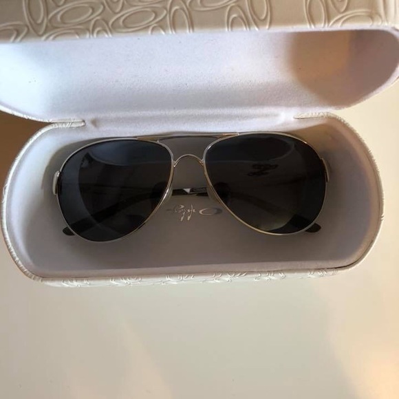 women’s oakley sunglasses - Picture 1 of 4